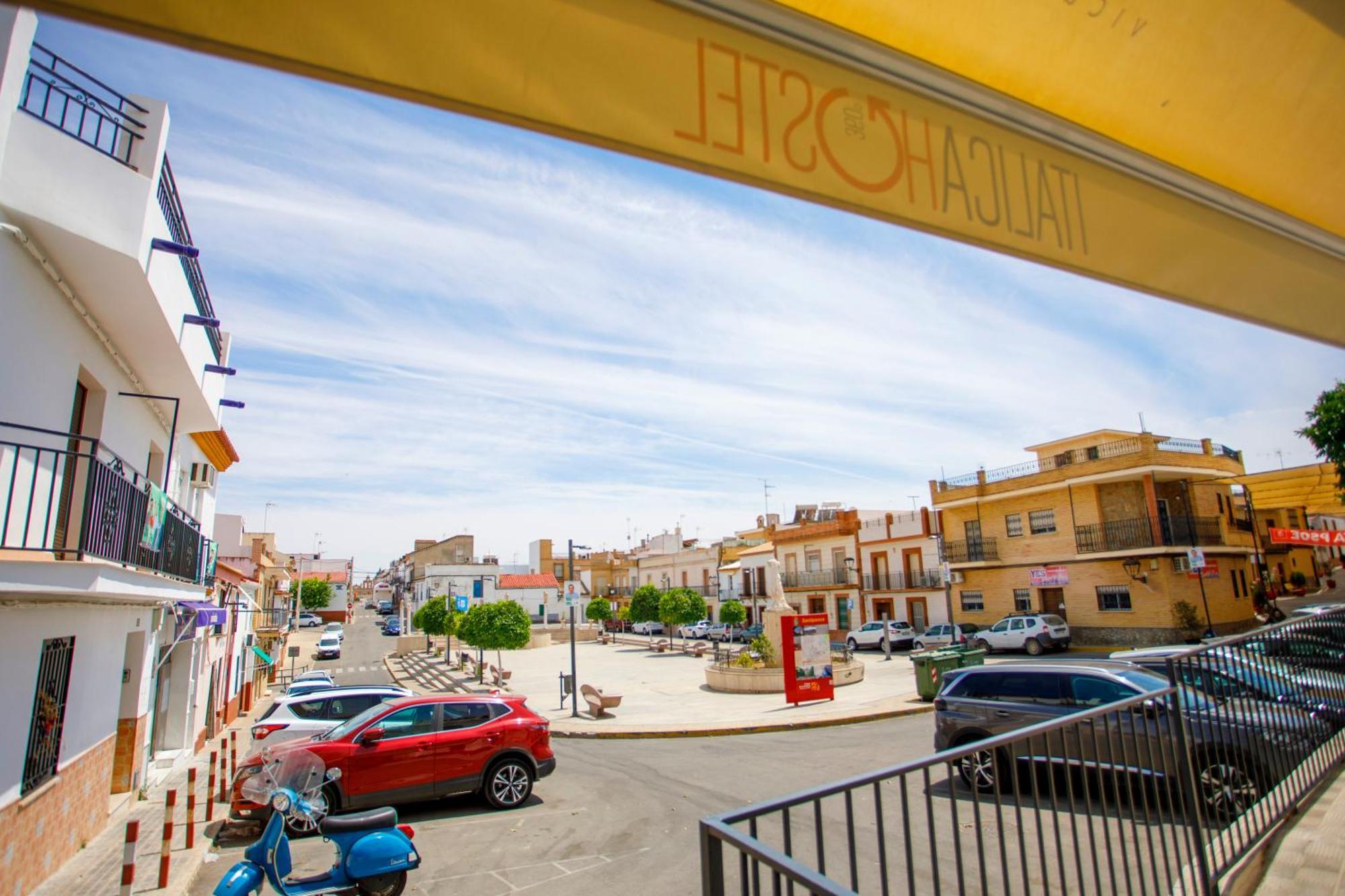 Italica Hostel Santiponce Dış mekan fotoğraf